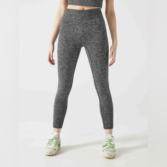 HUEL Women's Performance Leggings seamless Q-NOVA® with antibacterial finish - Picture 1 of 8